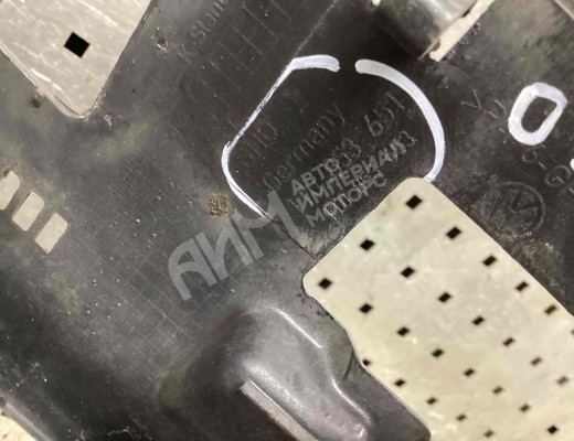 Решетка радиатора Volkswagen Touran I (1T) 2003-2006  Volkswagen Touran Touran I (1T) 2003-2006