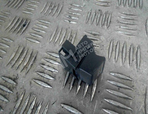 Кнопка открытия багажника Volkswagen Passat B5+ (3B) 2000-2005 рестайлинг  Volkswagen Passat Passat B5+ (3B) 2000-2005 рестайлинг