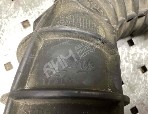 Патрубок интеркулера Volvo V70 II (SW) 2000-2008  Volvo V70 V70 II (SW) 2000-2008