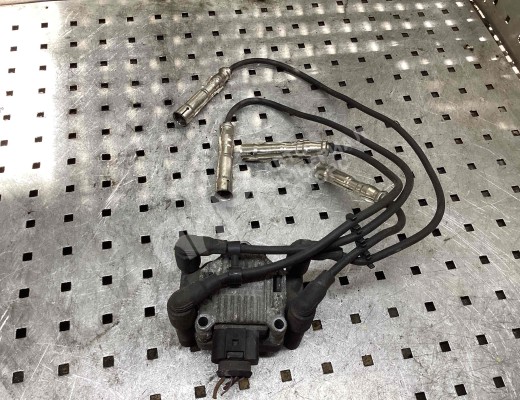 Катушка зажигания Volkswagen Golf IV (1J) 1997-2004  Volkswagen Golf Golf IV (1J) 1997-2004