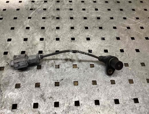 Датчик коленвала Volkswagen Golf IV (1J) 1997-2004  Volkswagen Golf Golf IV (1J) 1997-2004