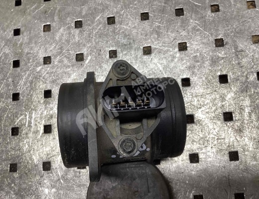 Расходомер воздуха Volkswagen Passat B6 (3C) 2005-2010  Volkswagen Passat Passat B6 (3C) 2005-2010
