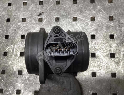 Расходомер воздуха Volkswagen Golf IV (1J) 1997-2004  Volkswagen Golf Golf IV (1J) 1997-2004