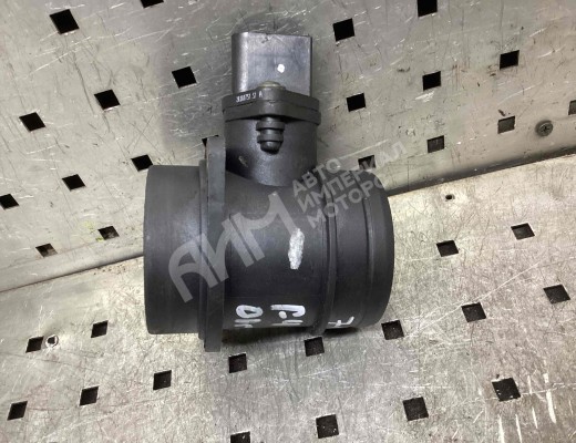 Расходомер воздуха Volkswagen Golf IV (1J) 1997-2004  Volkswagen Golf Golf IV (1J) 1997-2004