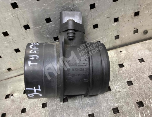 Расходомер воздуха Volkswagen Touareg I (7L) 2002-2006  Volkswagen Touareg Touareg I (7L) 2002-2006