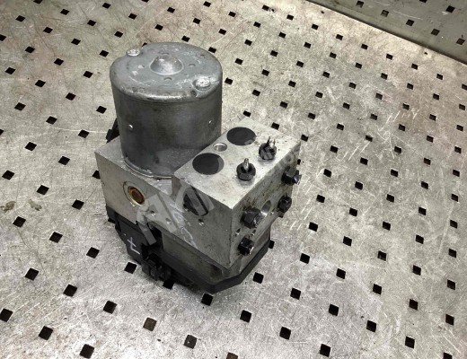 Блок ABS Audi A6 C5 (4B) 1997-2001  Audi A6 A6 C5 (4B) 1997-2001