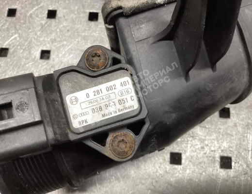 Интеркулер Audi A4 B7 (8EC, 8ED) 2004-2008  Audi A4 A4 B7 (8EC, 8ED) 2004-2008
