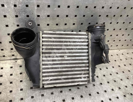 Интеркулер Volkswagen Golf IV (1J) 1997-2004  Volkswagen Golf Golf IV (1J) 1997-2004