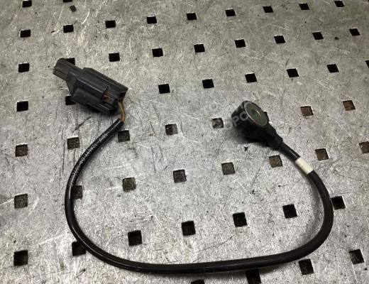 Датчик детонации Ford Focus II 2005-2008  Ford Focus Focus II 2005-2008