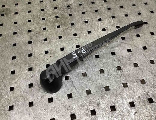 Щеткодержатель задний Volkswagen Passat B5 (3B) 1996-2000  Volkswagen Passat Passat B5 (3B) 1996-2000