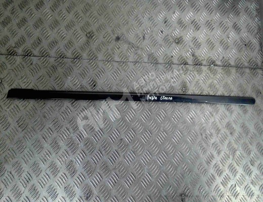 Молдинг стекла двери задней левой наружный Mercedes C (W203) 2000-2004  Mercedes C C (W203) 2000-2004