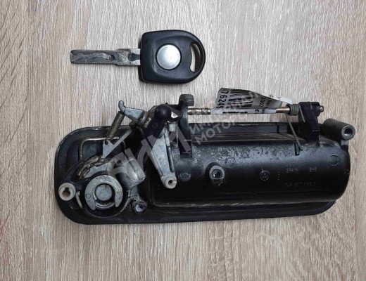 Ручка крышки багажника Volkswagen Golf IV (1J) 1997-2004  Volkswagen Golf Golf IV (1J) 1997-2004