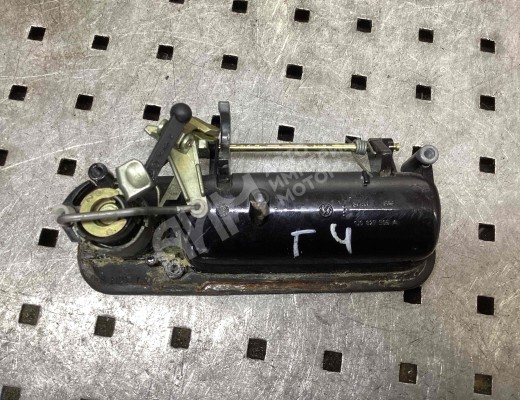 Ручка крышки багажника Volkswagen Golf IV (1J) 1997-2004  Volkswagen Golf Golf IV (1J) 1997-2004