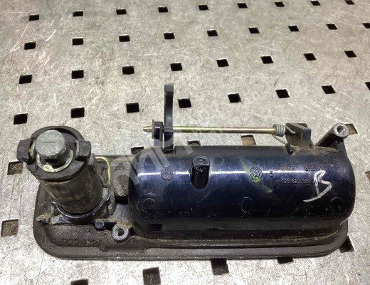 Ручка крышки багажника Volkswagen Golf IV (1J) 1997-2004  Volkswagen Golf Golf IV (1J) 1997-2004