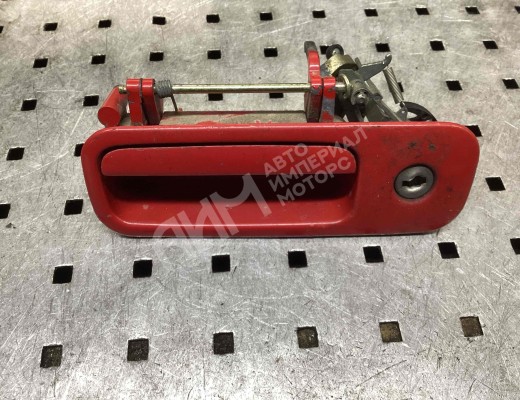 Ручка крышки багажника Volkswagen Golf IV (1J) 1997-2004  Volkswagen Golf Golf IV (1J) 1997-2004