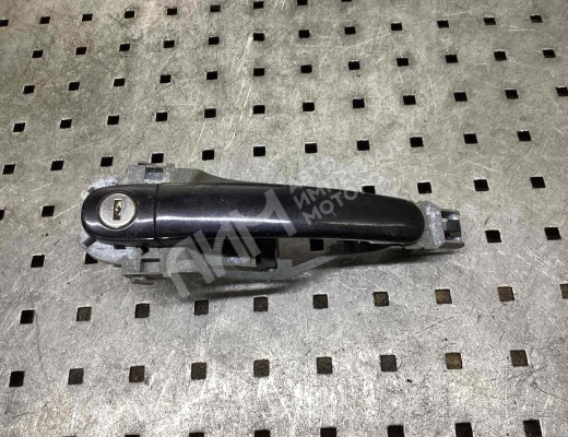Ручка наружная передняя левая Volkswagen Passat B5+ (3B) 2000-2005 рестайлинг  Volkswagen Passat Passat B5+ (3B) 2000-2005 рестайлинг