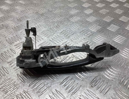 Ручка наружная передняя левая Volkswagen Golf IV (1J) 1997-2004  Volkswagen Golf Golf IV (1J) 1997-2004