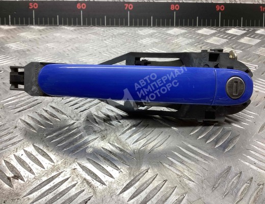 Ручка наружная передняя левая Volkswagen Polo IV (9N) 2001-2005  Volkswagen Polo Polo IV (9N) 2001-2005
