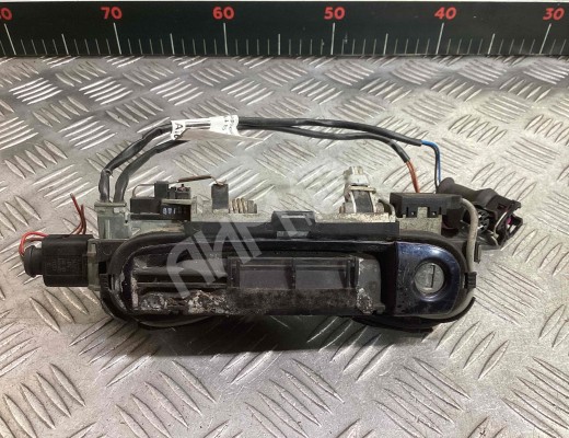 Ручка наружная передняя левая Audi A4 B5 (8D) 1994-1999  Audi A4 A4 B5 (8D) 1994-1999