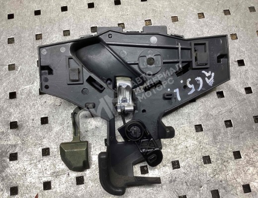 Ручка внутренняя задняя левая Citroen C5 I 2001-2004  Citroen C5 C5 I 2001-2004
