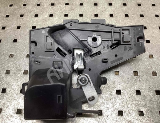 Ручка внутренняя задняя левая Citroen C5 I 2004-2008 рестайлинг  Citroen C5 C5 I 2004-2008 рестайлинг