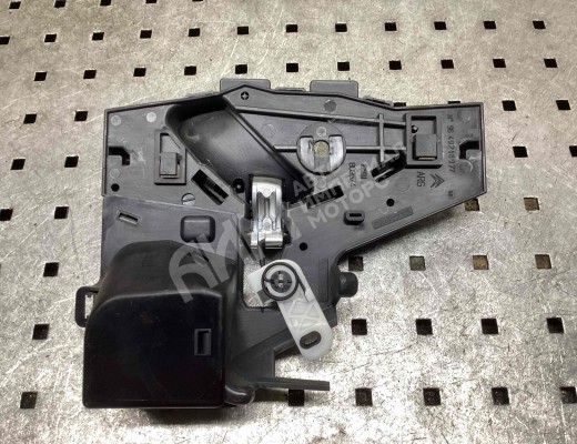 Ручка внутренняя задняя левая Citroen C5 I 2004-2008 рестайлинг  Citroen C5 C5 I 2004-2008 рестайлинг