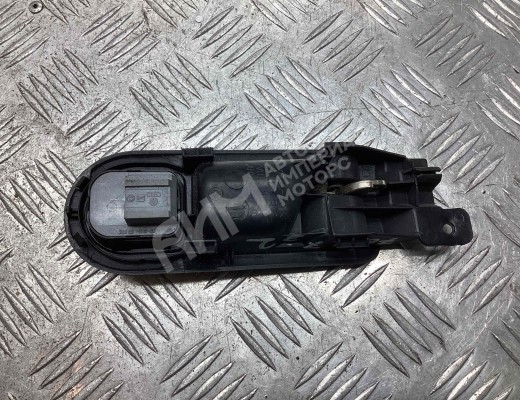 Ручка внутренняя передняя левая Volkswagen Golf IV (1J) 1997-2004  Volkswagen Golf Golf IV (1J) 1997-2004