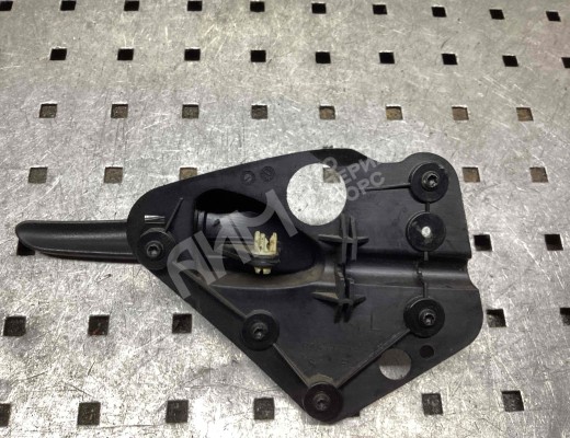 Ручка внутренняя передняя левая Mercedes Vito II (W639) 2003-2010  Mercedes Vito Vito II (W639) 2003-2010