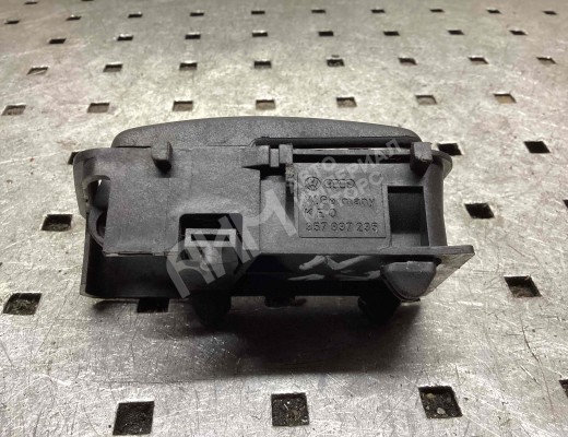 Ручка внутренняя передняя левая Volkswagen Passat B3 1988-1993  Volkswagen Passat Passat B3 1988-1993