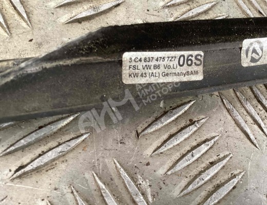 Молдинг стекла двери наружный Volkswagen Passat B6 (3C) 2005-2010  Volkswagen Passat Passat B6 (3C) 2005-2010