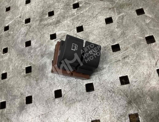 Кнопка открытия багажника Volkswagen Passat B6 (3C) 2005-2010  Volkswagen Passat Passat B6 (3C) 2005-2010