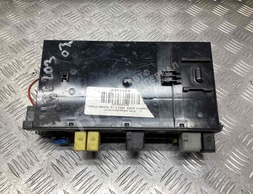 Блок предохранителей Mercedes C (W203) 2000-2004  Mercedes C C (W203) 2000-2004