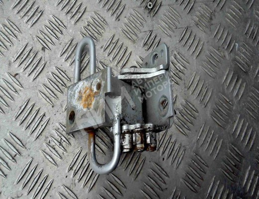 Петля двери передней правой Audi A6 C5 (4B) 1997-2001  Audi A6 A6 C5 (4B) 1997-2001