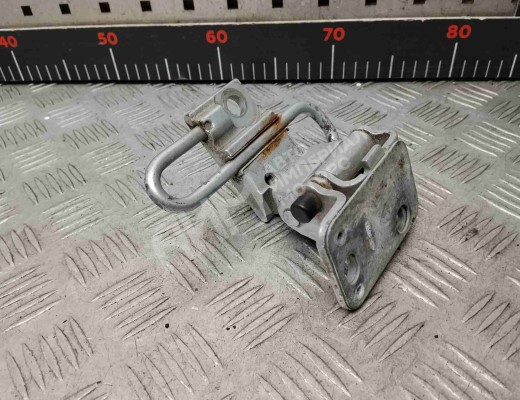 Петля двери передней правой Audi A6 C5 (4B) 1997-2001  Audi A6 A6 C5 (4B) 1997-2001
