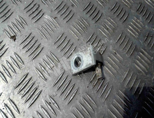 Петля двери передней правой Audi A6 C5 (4B) 1997-2001  Audi A6 A6 C5 (4B) 1997-2001