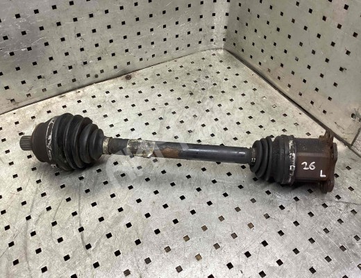 Полуось передняя левая (приводной вал, ШРУС) Audi A6 C6 (4F) 2004-2008  Audi A6 A6 C6 (4F) 2004-2008