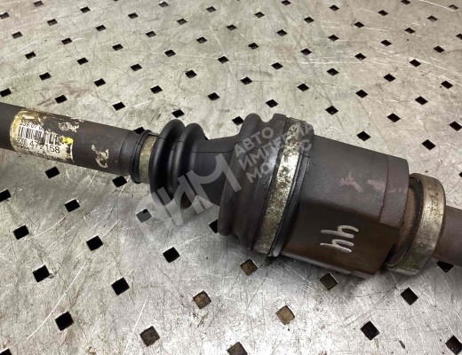 Полуось передняя правая (приводной вал, ШРУС) Renault Megane II 2002-2006  Renault Megane Megane II 2002-2006
