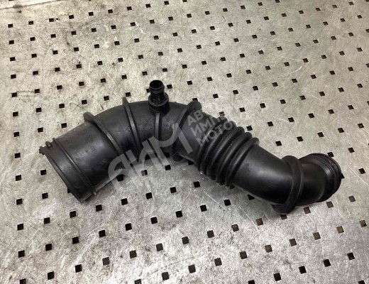 Патрубок воздушного фильтра Jeep G. Cherokee II (WJ) 1999-2005  Jeep Grand Cherokee G. Cherokee II (WJ) 1999-2005