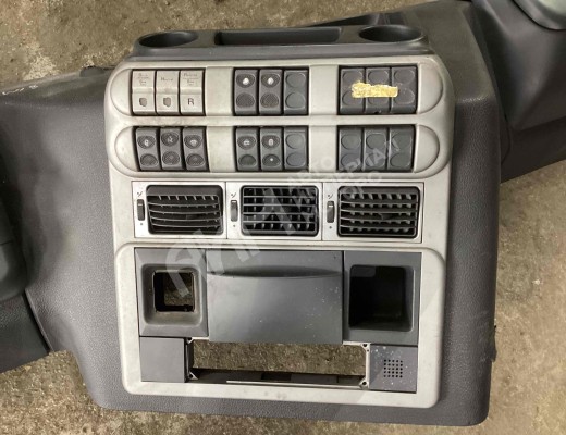 Панель передняя салона (торпедо) Iveco Stralis I 2002-2012  Iveco Stralis Stralis I 2002-2012
