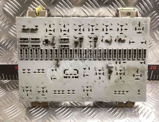 Блок предохранителей MAN L2000 1994-2002  MAN L2000 L2000 1994-2002