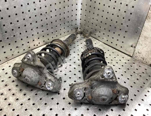 Стойка передняя левая Audi A4 B5 (8D) 1994-1999  Audi A4 A4 B5 (8D) 1994-1999