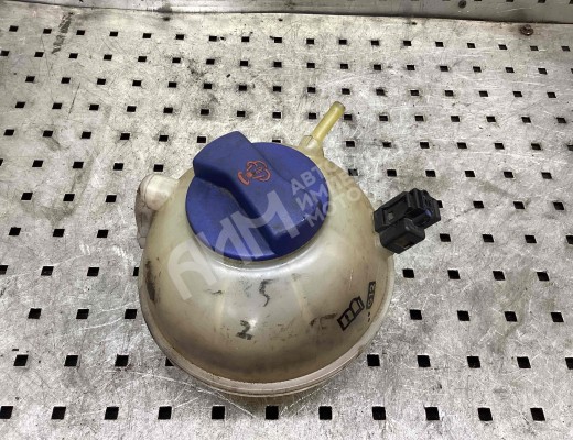 Бачок расширительный Volkswagen Golf IV (1J) 1997-2004  Volkswagen Golf Golf IV (1J) 1997-2004