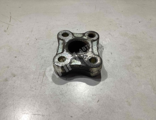 Кронштейн крепления крюка буксировочного Renault Premium II 2006-2013  Renault Premium Premium II 2006-2013