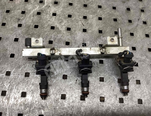 Форсунка Opel Corsa C 2003-2006 рестайлинг  Opel Corsa Corsa C 2003-2006 рестайлинг