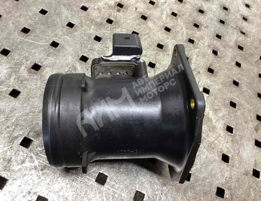 Расходомер воздуха Volkswagen Passat B5 (3B) 1996-2000  Volkswagen Passat Passat B5 (3B) 1996-2000