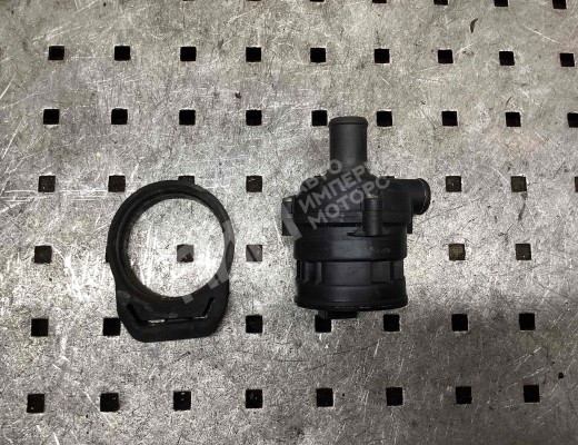 Насос антифриза дополнительный Mercedes ML (W164) 2005-2011  Mercedes ML ML (W164) 2005-2011