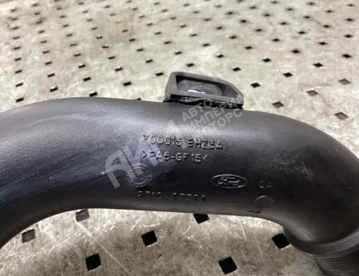 Патрубок интеркулера Ford T. Connect I 2002-2009  Ford Transit Connect T. Connect I 2002-2009