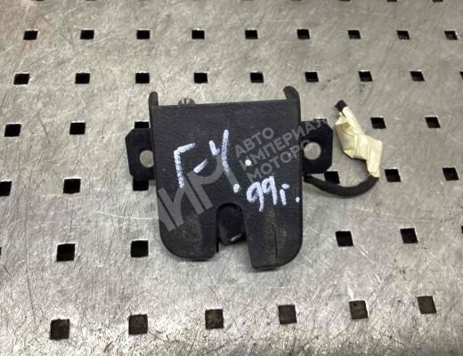 Замок багажника Volkswagen Golf IV (1J) 1997-2004  Volkswagen Golf Golf IV (1J) 1997-2004