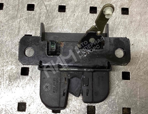 Замок багажника Volkswagen Golf IV (1J) 1997-2004  Volkswagen Golf Golf IV (1J) 1997-2004