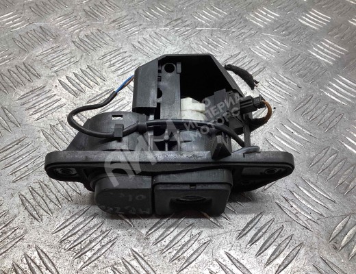Кнопка открытия багажника Mercedes S (W220) 1998-2002  Mercedes S S (W220) 1998-2002